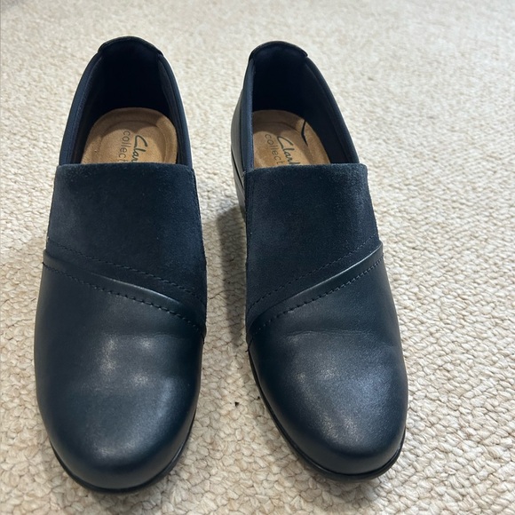 Clarks Women's Ankle Boots in Black - Picture 2 of 8